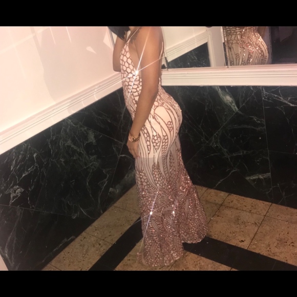 Dress - Picture 2 of 2